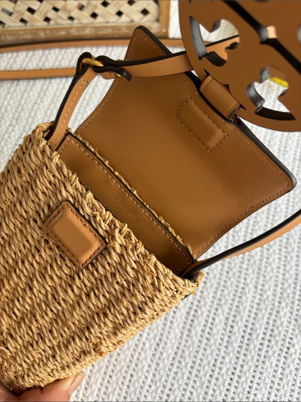 Tory Burch Neutrals Straw Logo Phone Crossbody - Picture 7 of 8